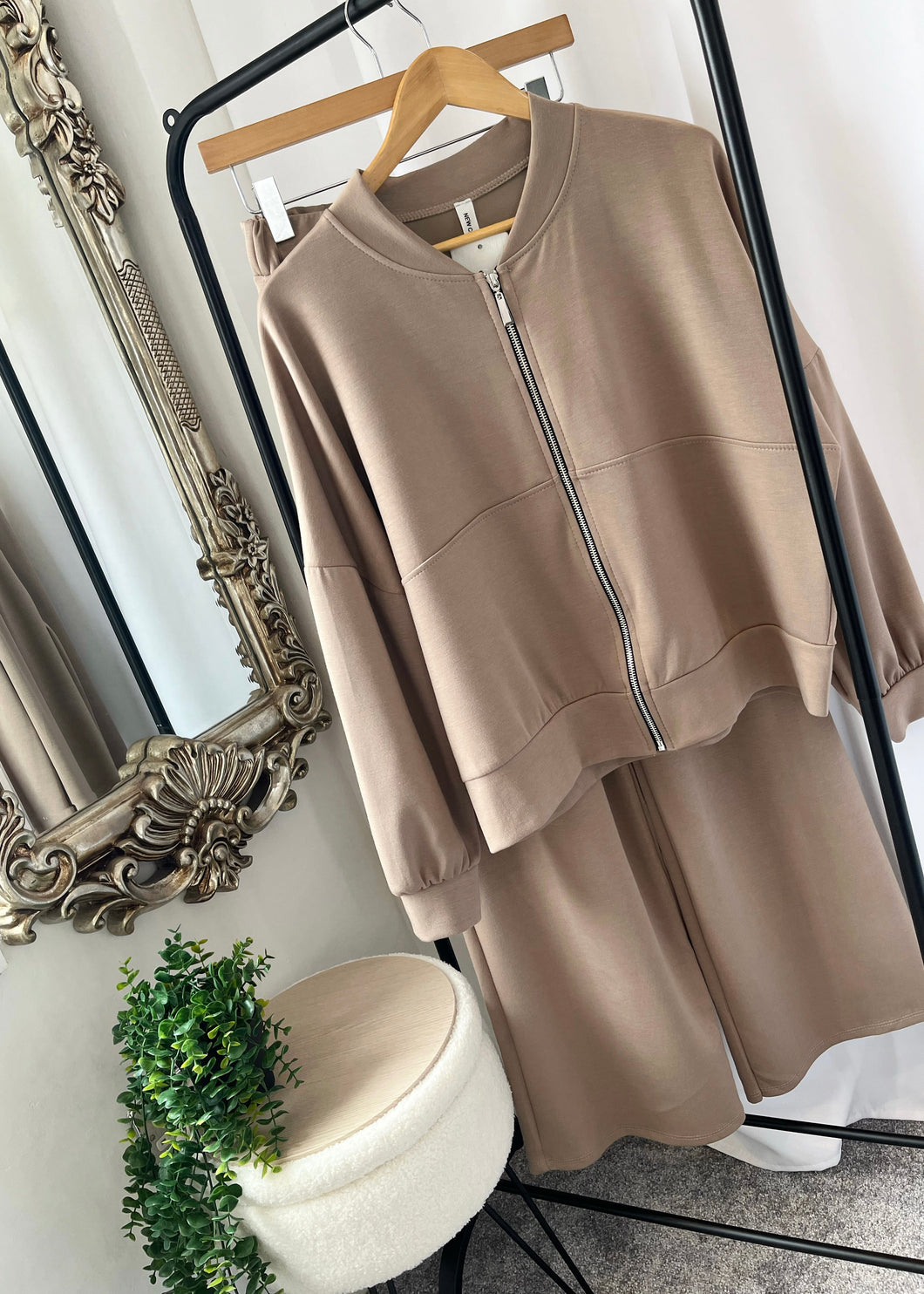 ZARA Lounge Set in Mocha